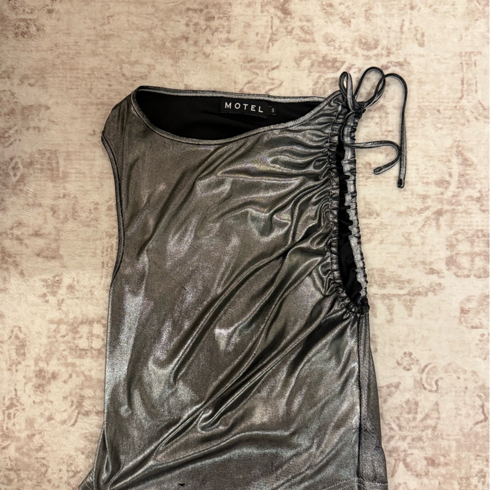 Metallic Silver Ruched top